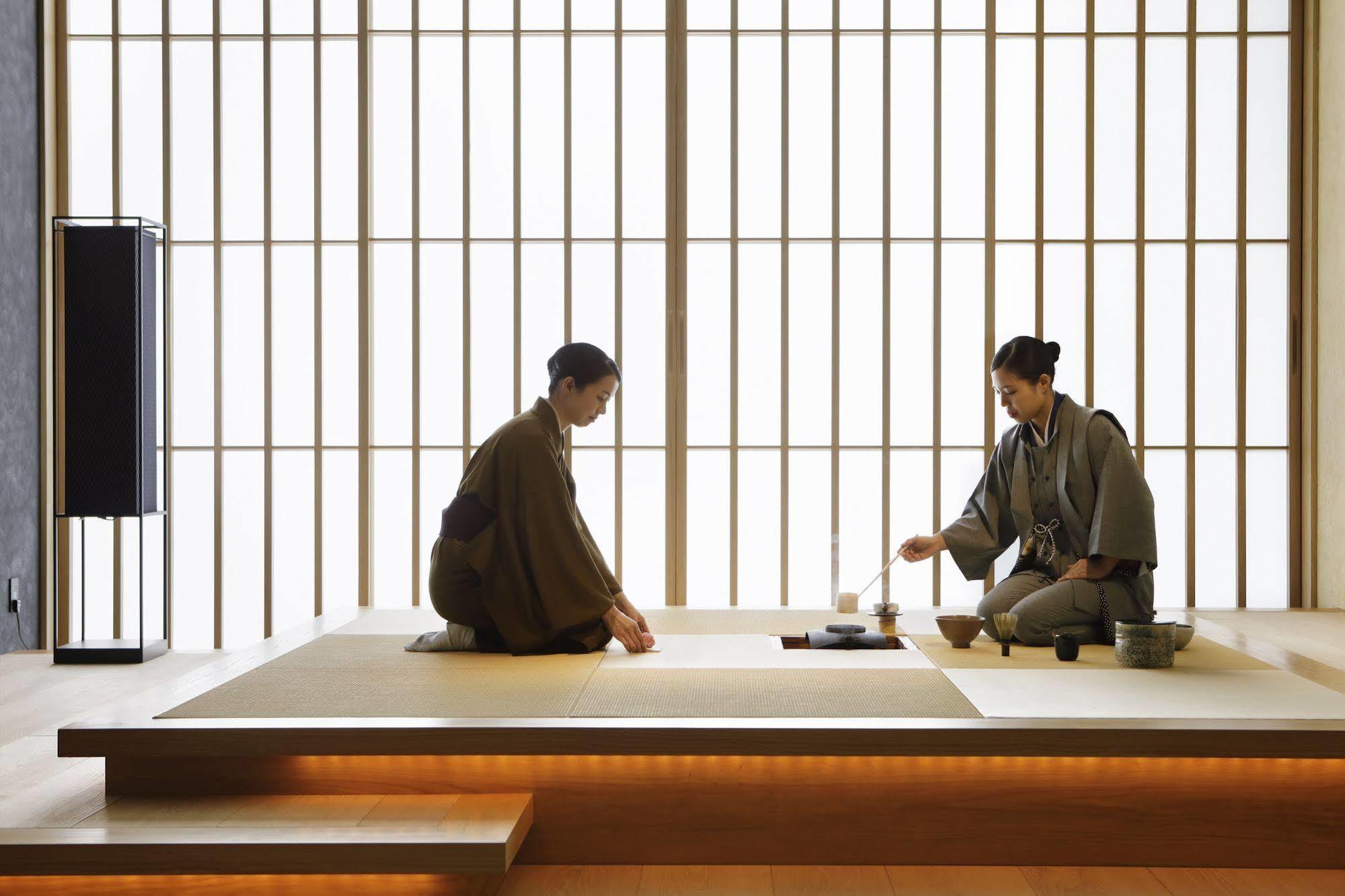 Отель Hoshinoya Токио Экстерьер фото