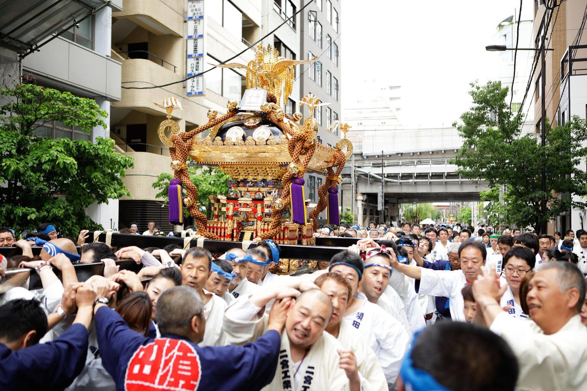Отель Hoshinoya Токио Экстерьер фото